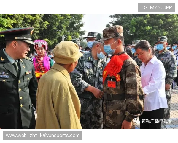 老兵告诉新秀钱该怎么花，老兵向新兵借钱